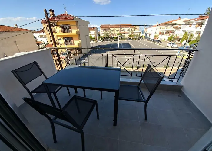 Happy Anchor Kallithea (Chalkidiki)